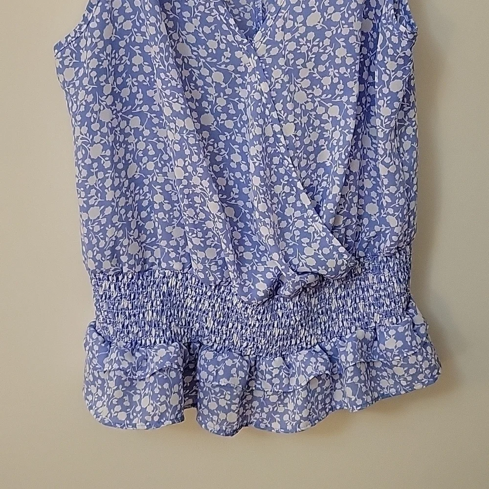 3/$30 SIENNA SKY Sleeveless V-Neck Surplice Smock Peplum Landgirl Blouson Blouse - Picture 4 of 8